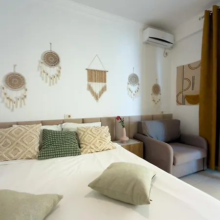 Anila - Pet Friendly
