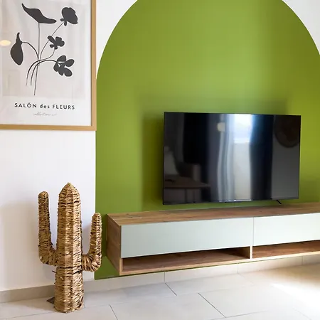 Anila - Pet Friendly *